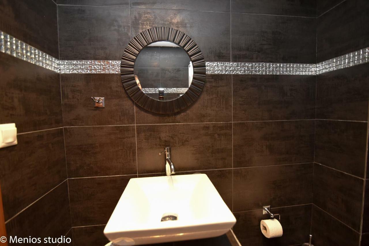 Menios Apartments And Studios Nea Kallikrateia Экстерьер фото