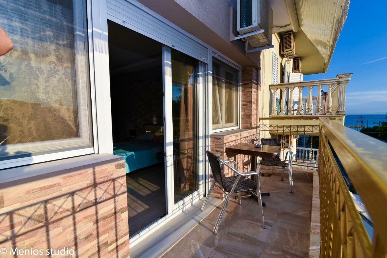 Menios Apartments And Studios Nea Kallikrateia Экстерьер фото