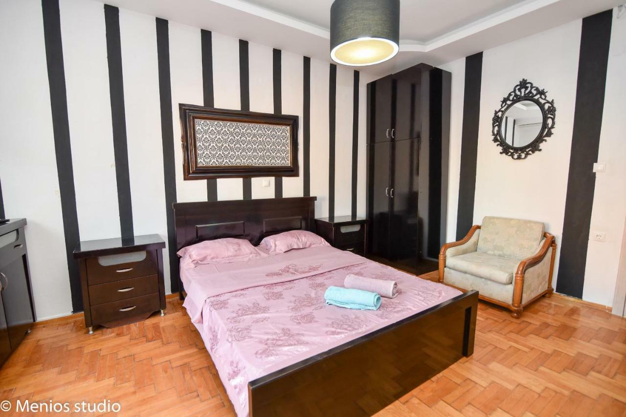 Menios Apartments And Studios Nea Kallikrateia Экстерьер фото