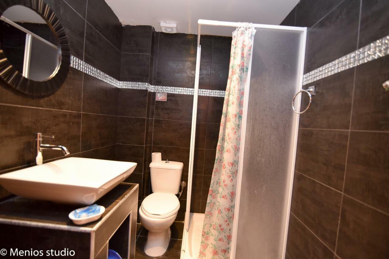 Menios Apartments And Studios Nea Kallikrateia Экстерьер фото