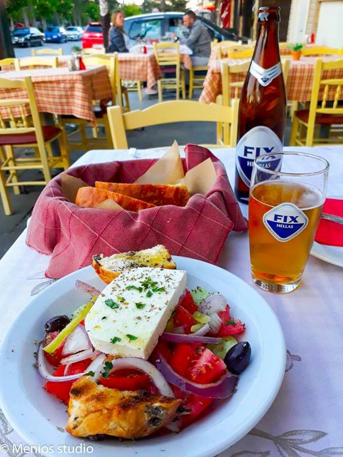 Menios Apartments And Studios Nea Kallikrateia Экстерьер фото